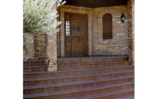 Rustic door Olias in Valladolid