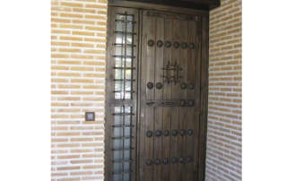 Rustic door Gudamur in León