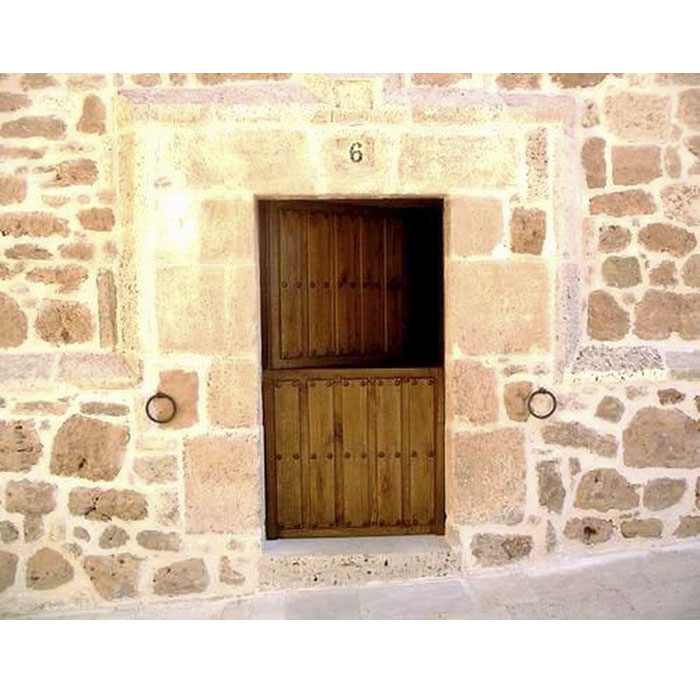 Puerta rústica partida Ambrosia (Burgos)